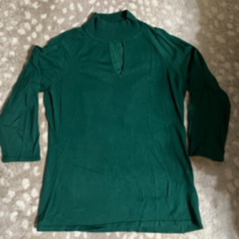 Keyhole sweater